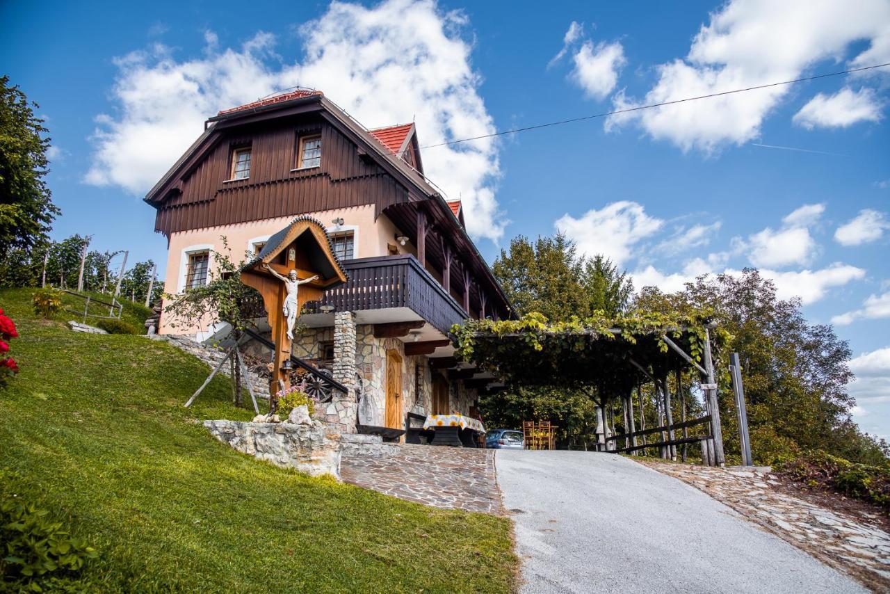 Authentic Countryside Villa With Hot Tub Veliki Kamen Экстерьер фото