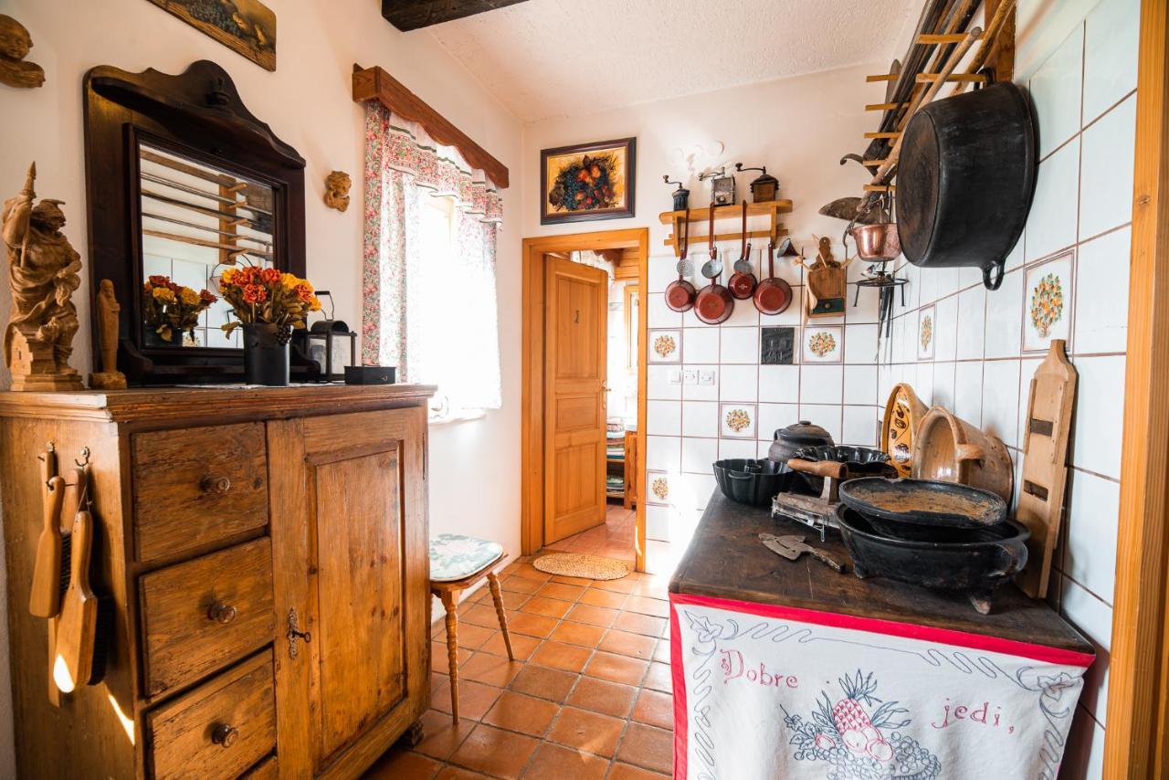 Authentic Countryside Villa With Hot Tub Veliki Kamen Экстерьер фото